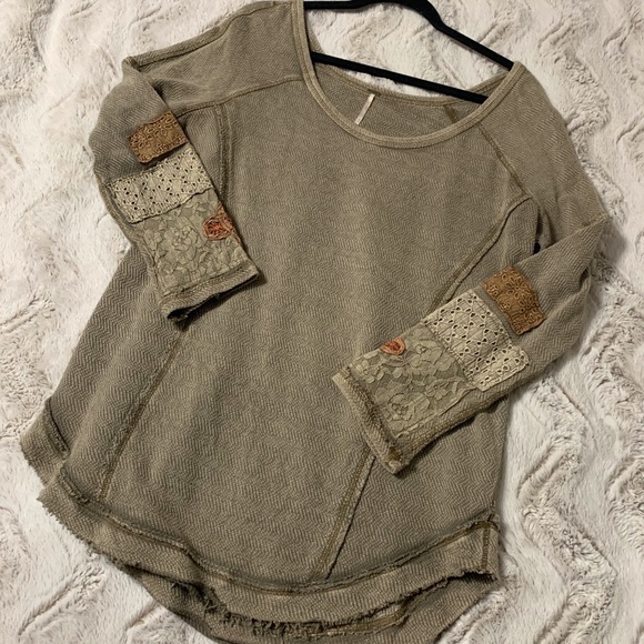 Free People Sweater - Picture 1 of 6